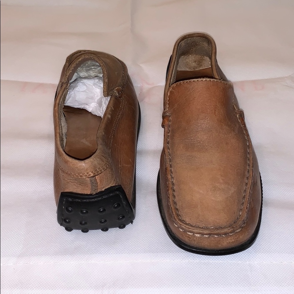 Drive shoes